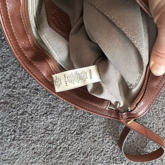 Fossil Tan Leather Crossbody Bag - Picture 6 of 10